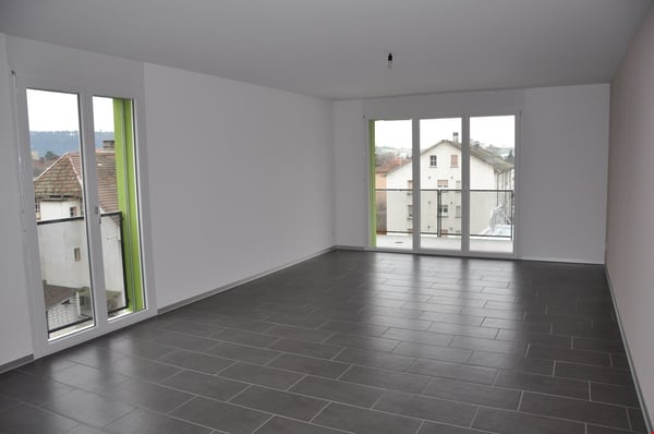 Helle 2.5 Zimmerwohnung mit 2 Balkonen 4
