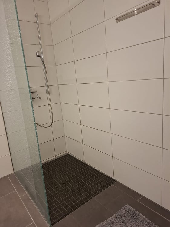 Helle 4.5 Zimmerwohnung mit 2 Balkonen 11