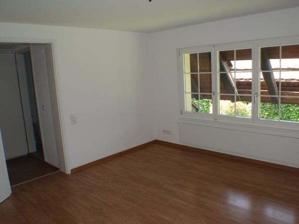 Charmante 4.5-Zimmer-Maisonettewohnung in Müntschemier 13