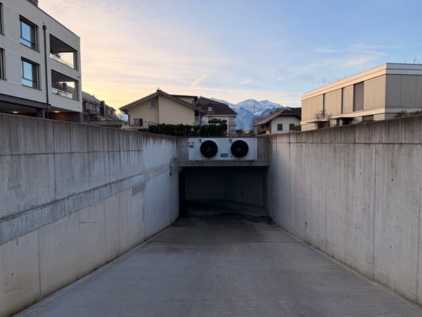 Grosszügiger Einstellhallenplatz in Neubau 2