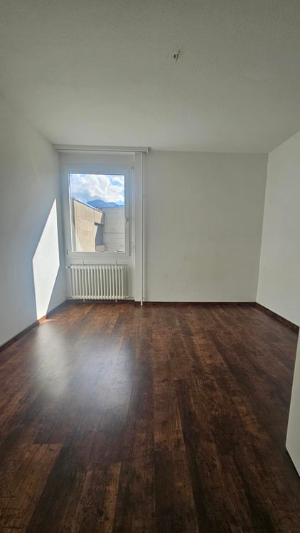 Befristete 4-Zimmer-Wohnung per sofort zu vermieten 6