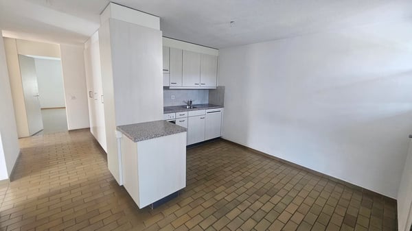 Befristete 4-Zimmer-Wohnung per sofort zu vermieten 3
