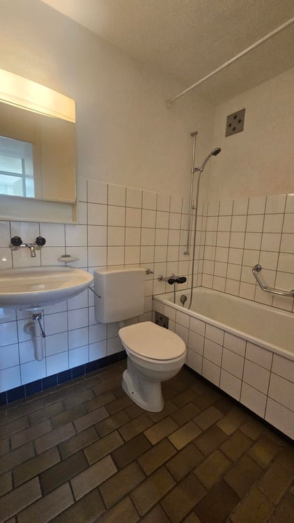 Befristete 4-Zimmer-Wohnung per sofort zu vermieten 4