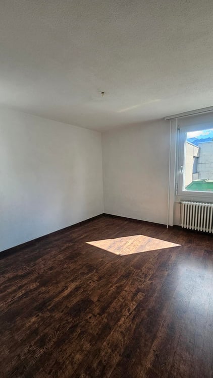 Befristete 4-Zimmer-Wohnung per sofort zu vermieten 5
