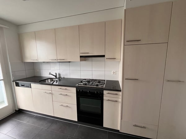 Helle 3-Zimmer-Wohnung mit Balkon in Thun – ab Dezember 2026 verfügbar 1