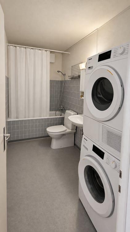 Stadtleben trifft Aussicht – charmante 2½-Zimmer-Wohnung mitten in Thun 6