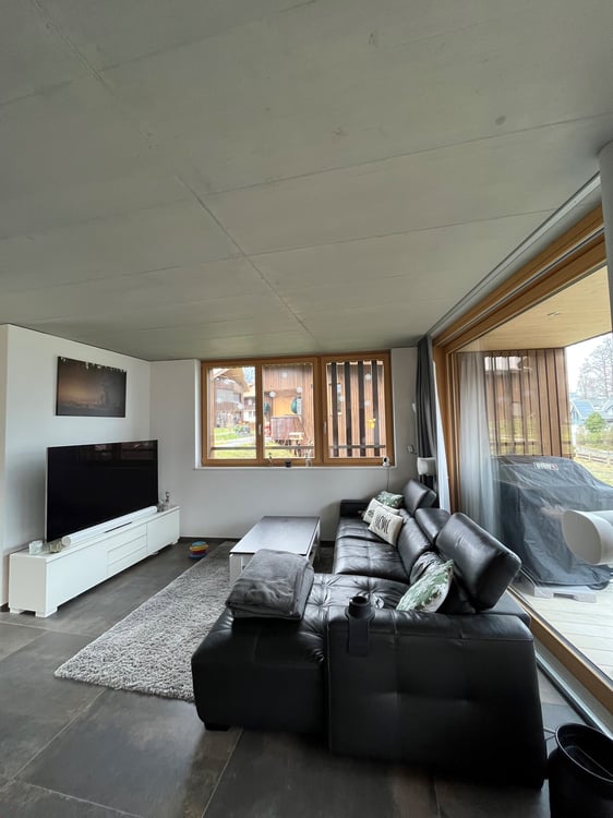 Wohnen, wo andere Ferien machen - exklusives Einfamilienhaus in Leissigen 4