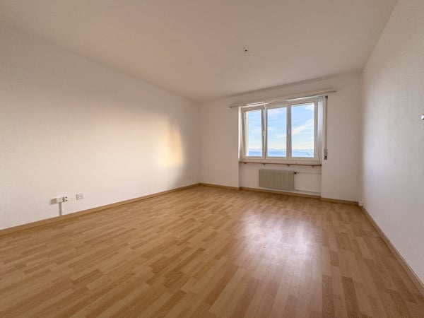 1.5-Zimmer-Wohnung mit traumhafter Aussicht in Grenchen 2