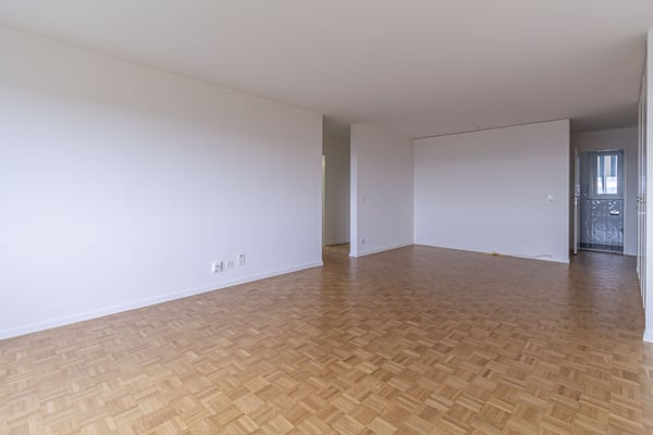 Renovierte 1.5-Zimmer-Wohnung mit Balkon und toller Aussicht in Grenchen 4