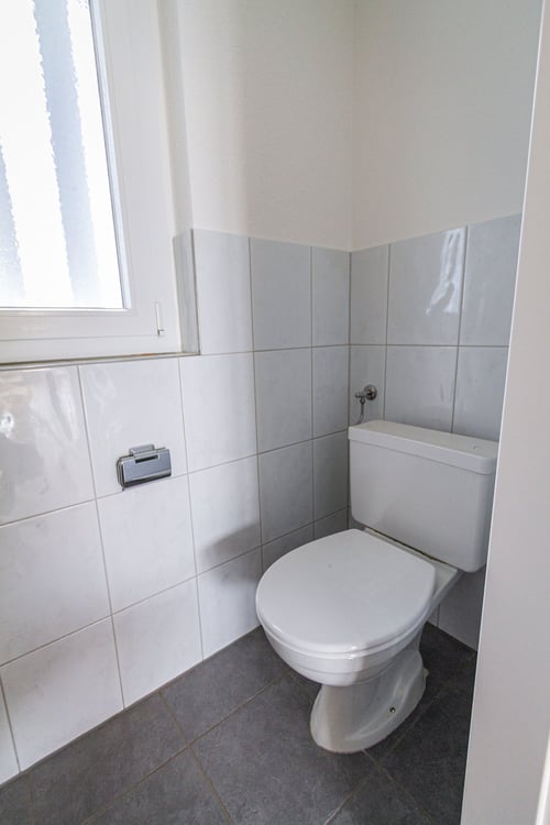 Renovierte 1.5-Zimmer-Wohnung mit Balkon und toller Aussicht in Grenchen 10