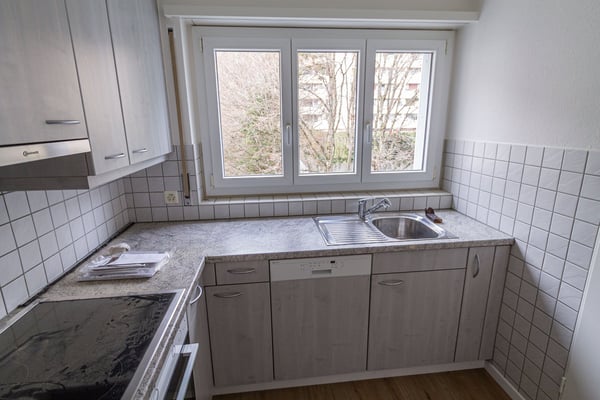 Renovierte 1.5-Zimmer-Wohnung mit Balkon und toller Aussicht in Grenchen 7