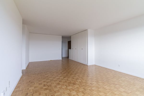 Renovierte 1.5-Zimmer-Wohnung mit Balkon und toller Aussicht in Grenchen 3