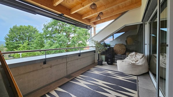 Charmante 3.5-Zimmer-Dachwohnung im Neubau – Meinisberg 4