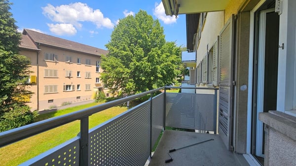 Helle 2-Zimmer-Wohnung mit Balkon in Grenchen – sofort verfügbar! 4