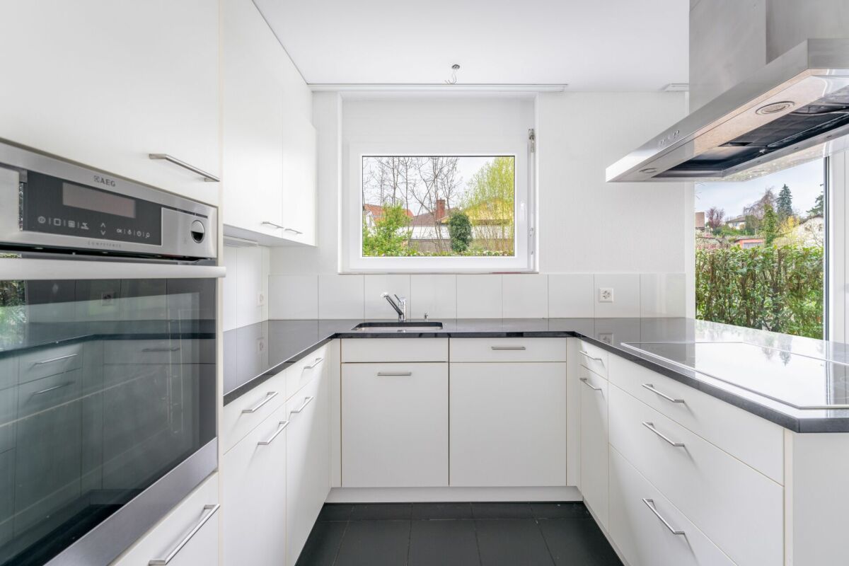 Gepflegte 3.5 Zimmer Wohnung an ruhiger Lage im OG