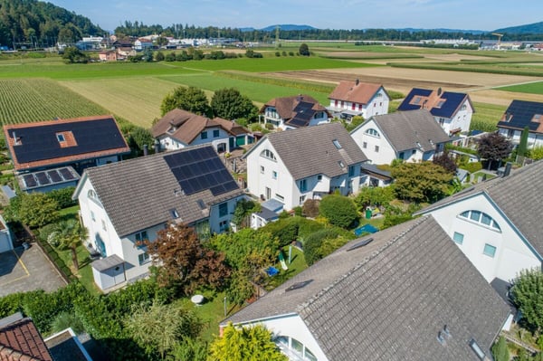Familienfreundlich und topgepflegtes Doppeleinfamilienhaus 1