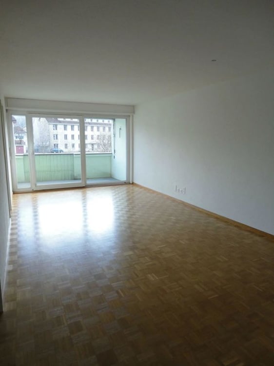 Zentral gelegene 3.5 Zimmer- Maisonettewohnung 4