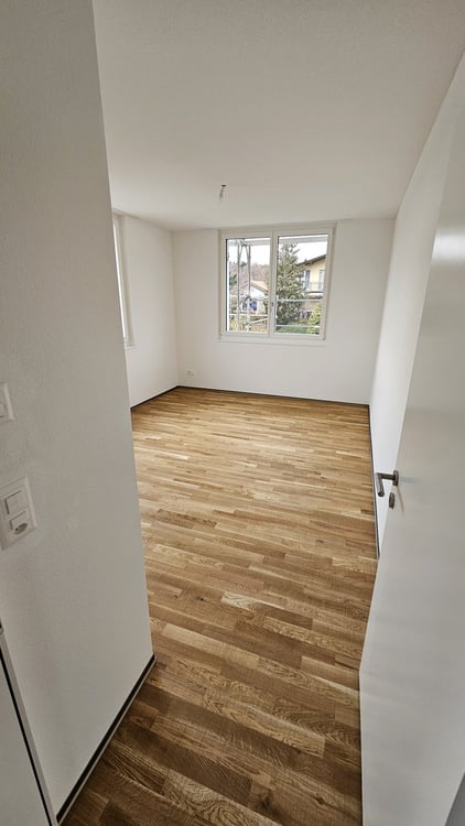 Neuwertige 3.5-Zimmer-Dachwohnung mit Bergblick 4