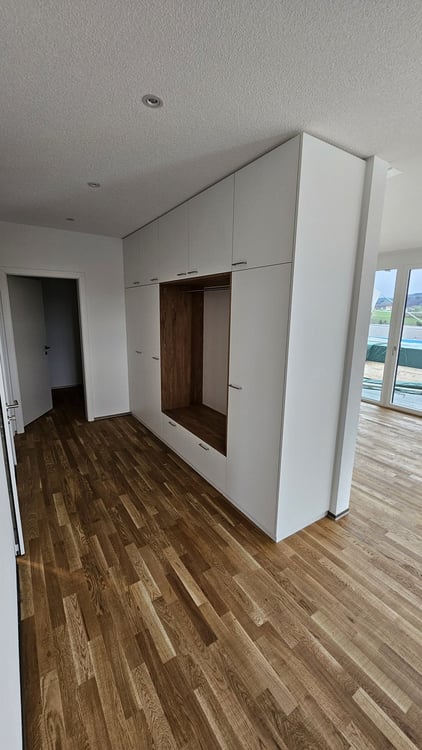 Neuwertige 3.5-Zimmer-Dachwohnung mit Bergblick 3