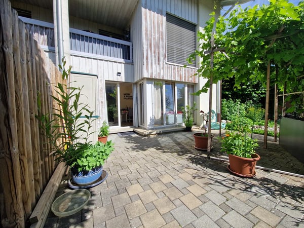 Gemütliches Studio mit Terrasse in Düdingen 2