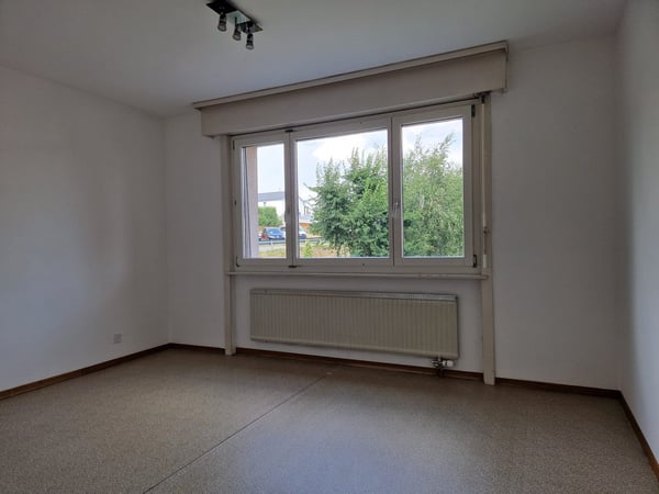 Helle 7.5 Zimmerwohnung im 2. Stock (ohne Lift) mit Ausblick 13