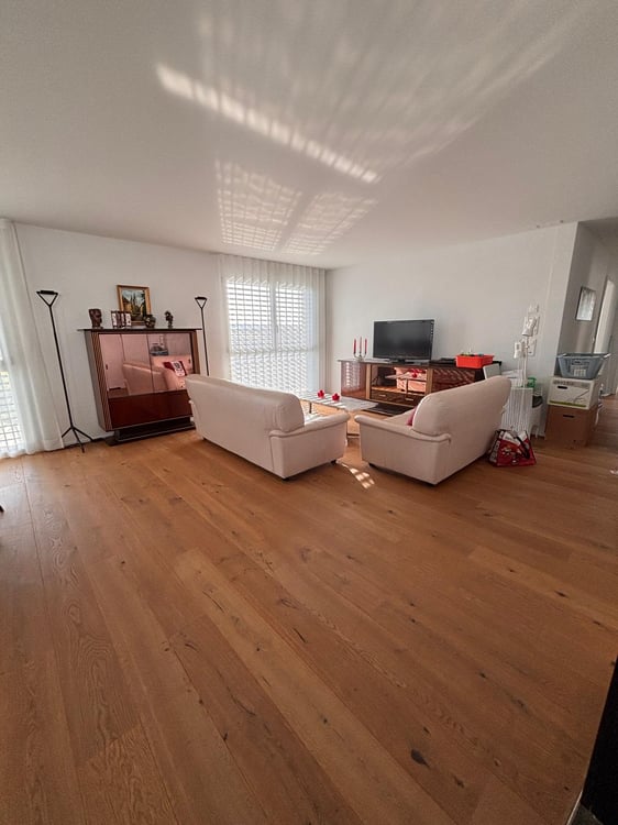 Moderne 3.5-Zimmerwohnung mit grossem Balkon 5
