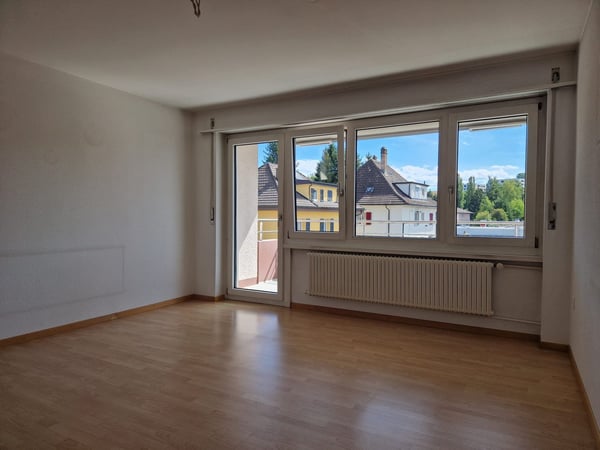 Zentral gelegene 3.5 Zimmer-Familienwohnung 6