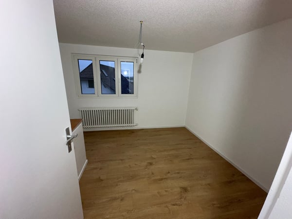 Grosszügige, totalsanierte 5-Zimmer-Wohnung mitten in Aarwangen 5