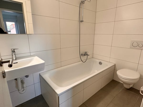 Modern ausgestatte 4-Zimmerwohnung an ruhiger Lage zu vermieten 6