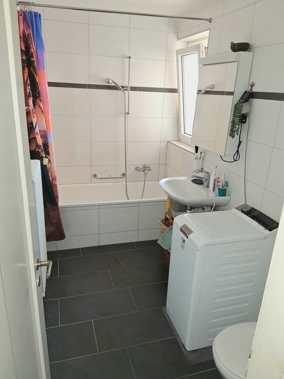 Grosszügige 4-Zimmerwohnung mit Pilatussicht im Zentrum von Kriens 8