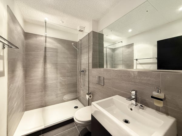 Grosszügige Büro-/Gewerbefläche im Westen von St. Gallen 9