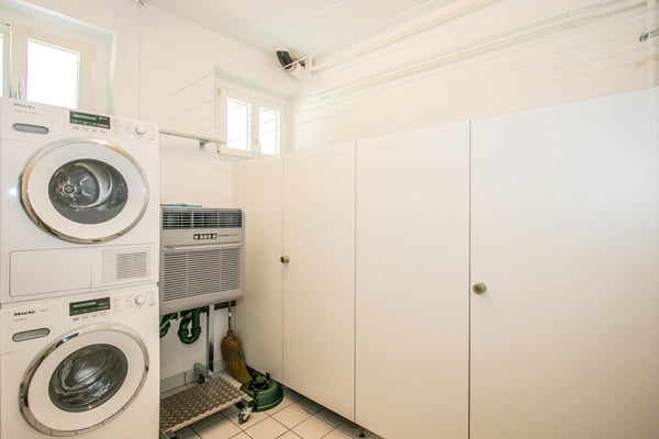 Kleines Mehrfamilienhaus am Rosenberg 9