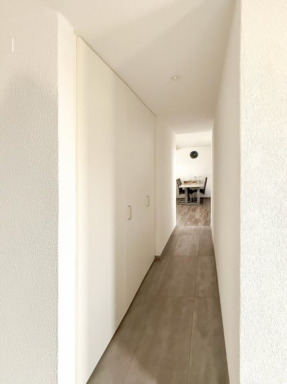 Heimelige 3.5-Zimmer-Attikawohnung mit Garage und Seeblick 4