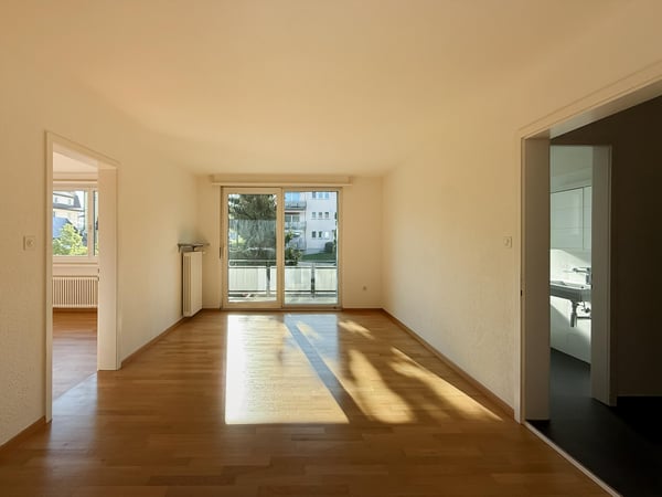Renovierte 3-Zimmer-Eigentumswohnung mit Balkon 2