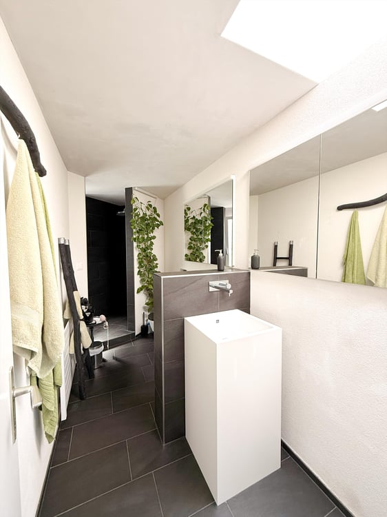 Markantes 5.5-Zimmer-Einfamilienhaus mit Garage 7