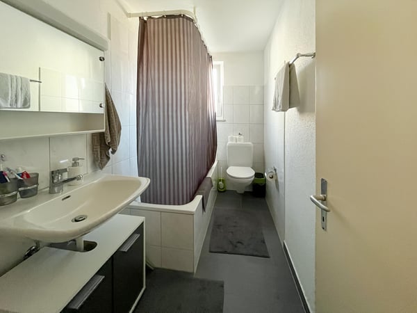 Renovierte 3-Zimmer-Eigentumswohnung mit Balkon 7