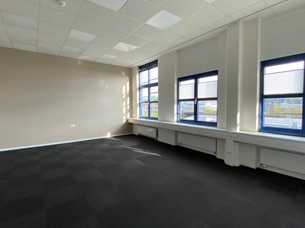 Büroflächen über 1'900m2 im Oberbüren zu vermieten 4