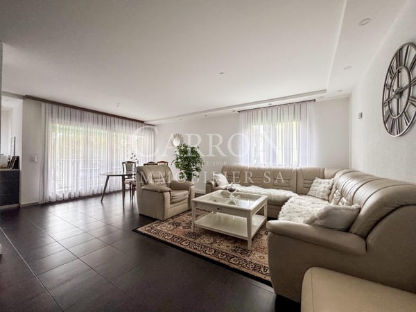 Magnifique 1.5 pièces en plein coeur de Sion 1