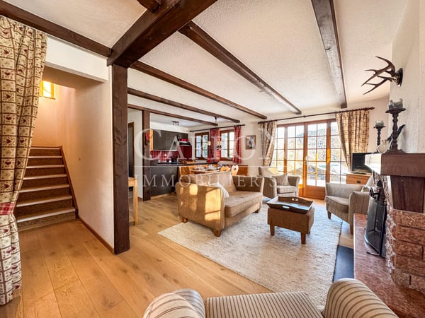 Très joli chalet à vendre à la Tzoumaz / 1 Vallées 2