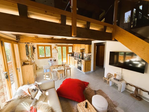 A vendre dans la station de la Tzoumaz au coeur des 4 Vallées très beau chalet de 5 1/2 pièces 3