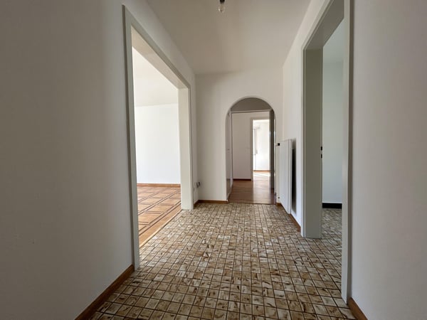 A louer splendide 4.5 pièces dans le quartier résidentiel de Gravelone à Sion 2