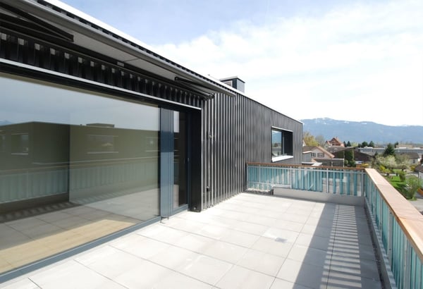 3.5-Zimmer-Attika mit grosser Dachterrasse und Aus- & Weitsicht!