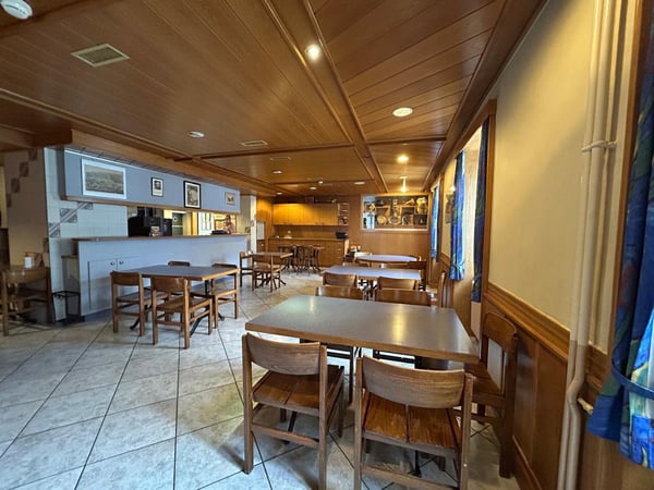 Hôtel historique au cœur de Moutier à vendre 7