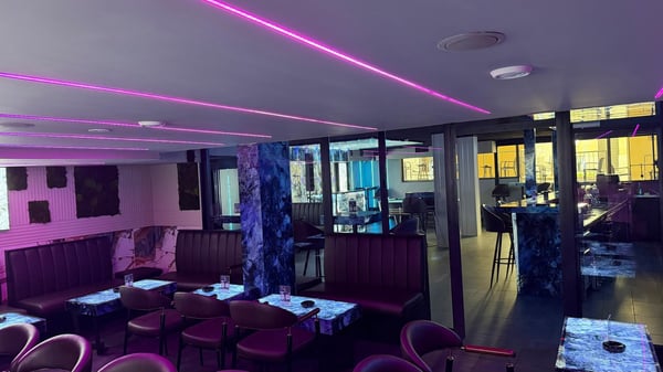 Bar à vendre | Zone piétonne Neuchâtel 14