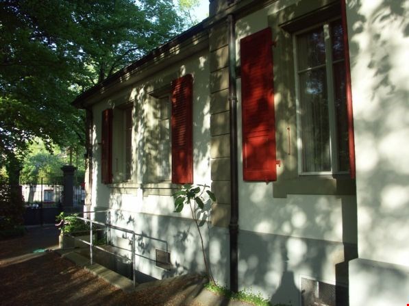 Idyllisch, luxuriös eingerichtet in Bern 9