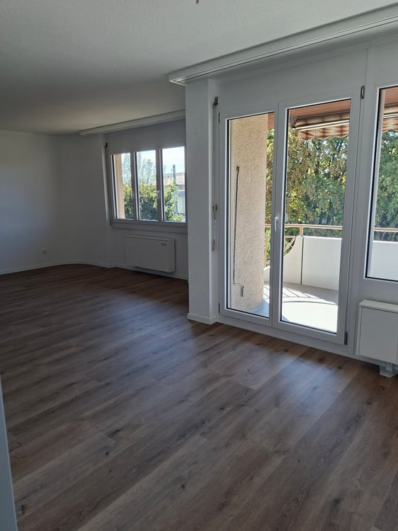 Moderne und frisch sanierte 2.5-Zimmerwohnung 7
