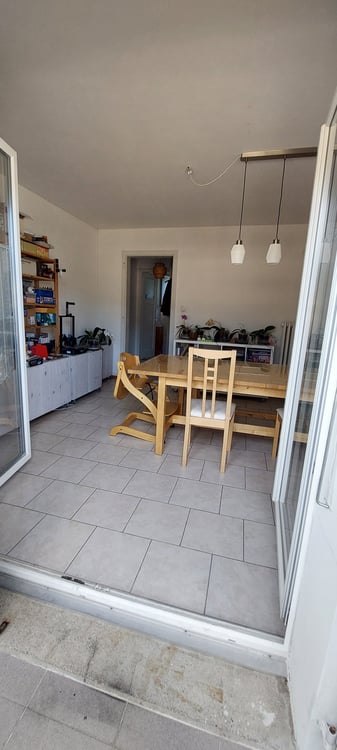Appartement lumineux de 3 pièces avec balcon à Fleurier 5