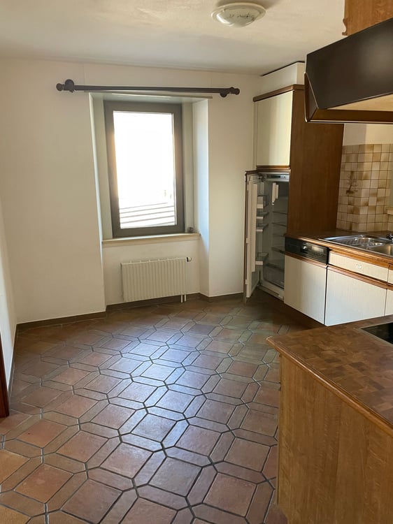 Appartement de 3 pièces à louer à Couvet 2