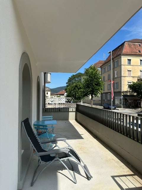 Appartement de 2,5 pièces à louer à Val-de-Travers 5