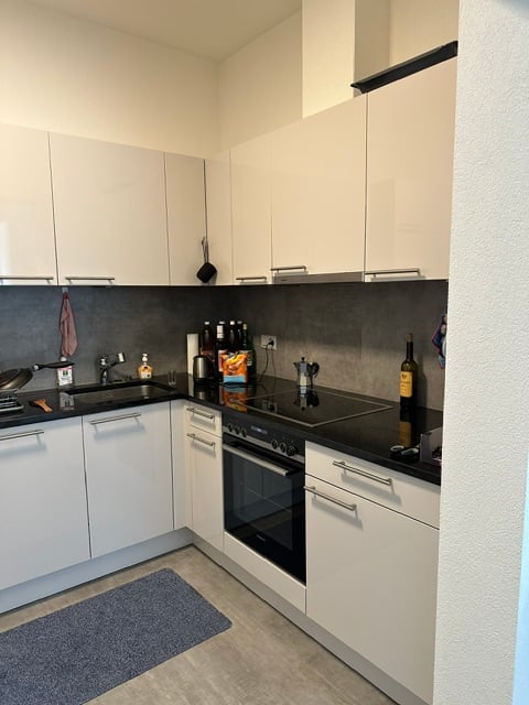Appartement de 2,5 pièces à louer à Val-de-Travers 2